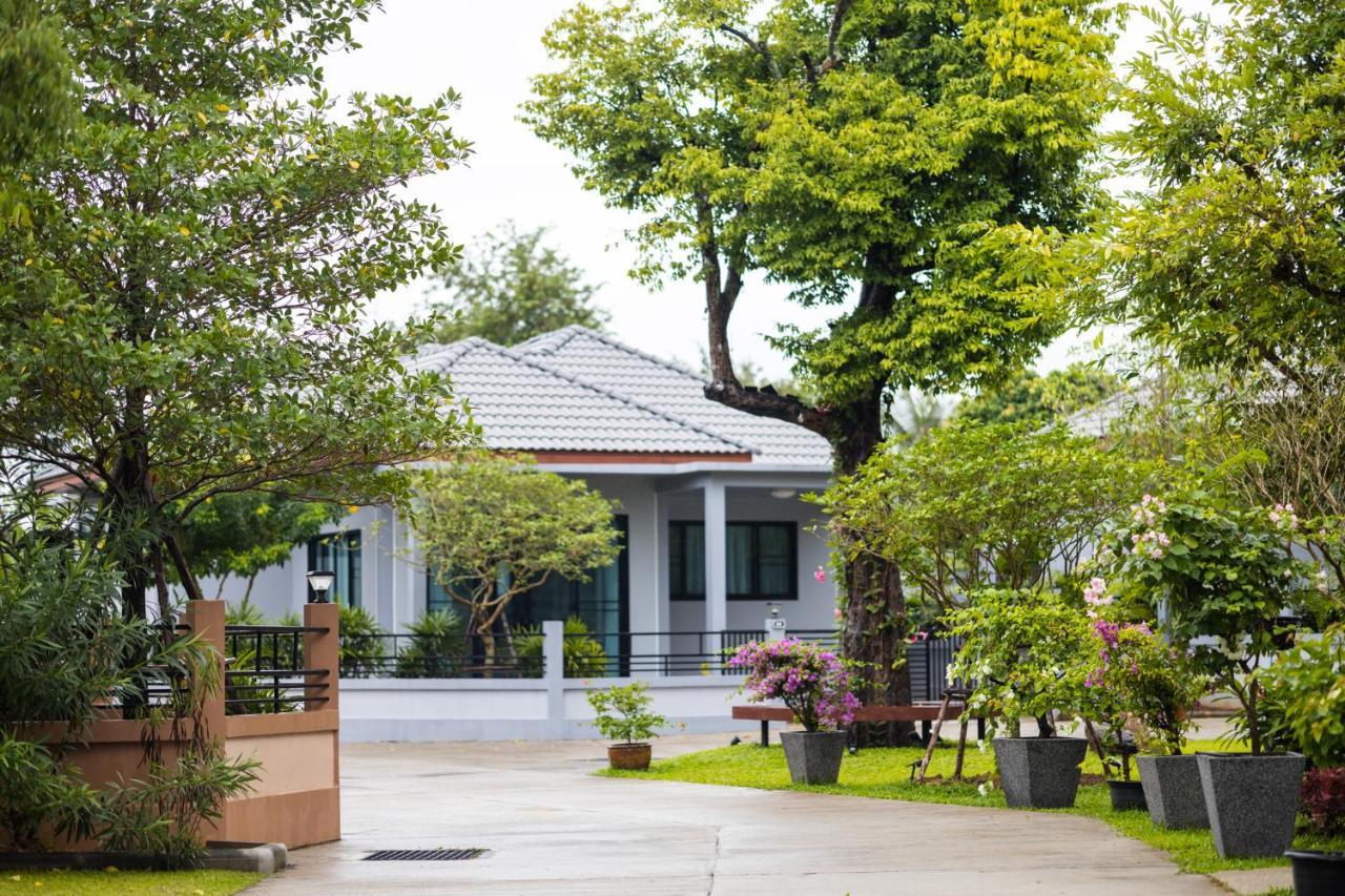 Baan Nern Khao Resort Pattaya Ban Huai Yai Exterior foto